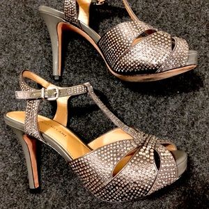 Antonio Milani silver rhinestone heels 7.5